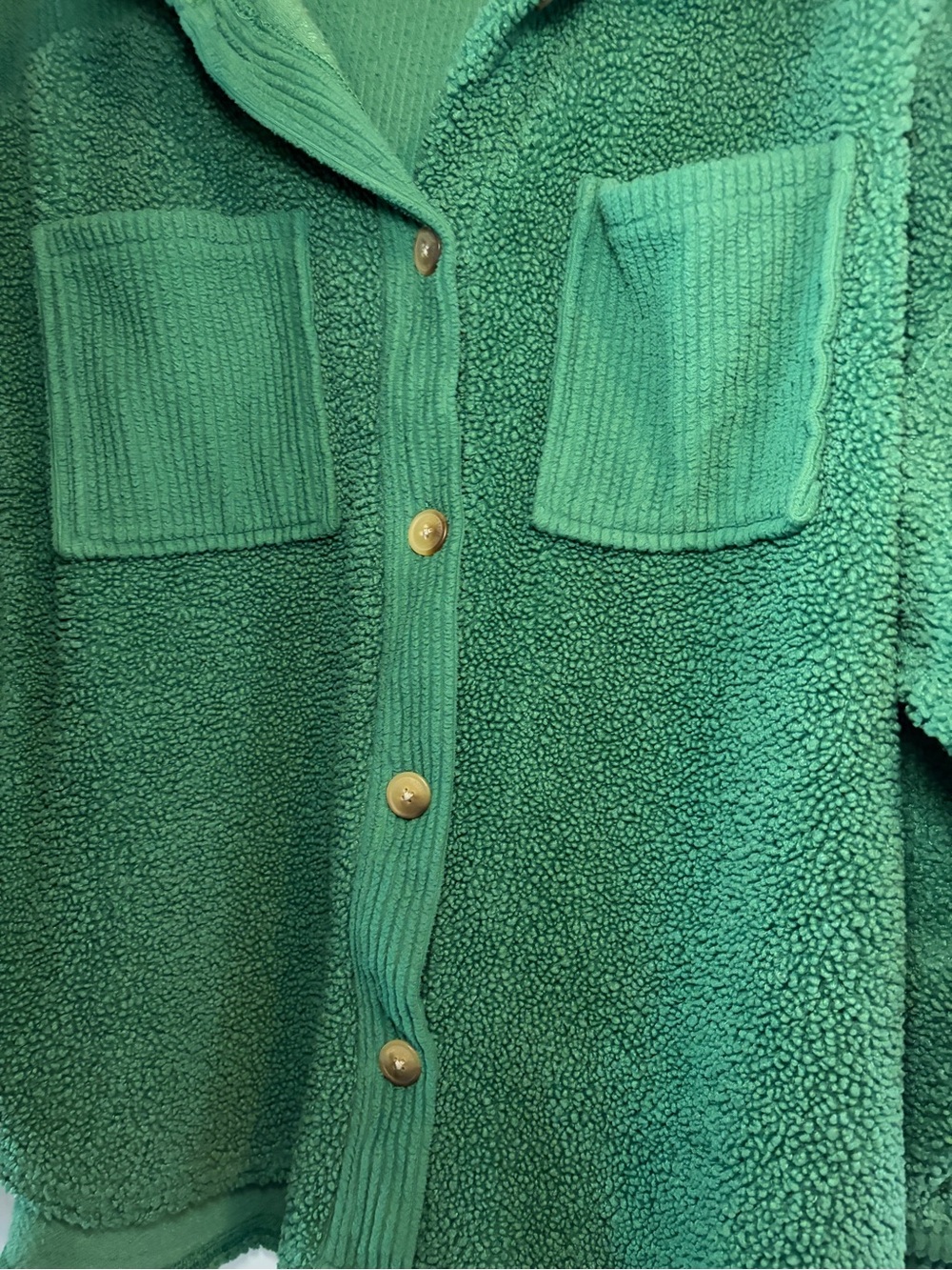 American Eagle Outfitters | Kelly Green Faux Sherpa Button-Up Shacket - Picture 3 of 8